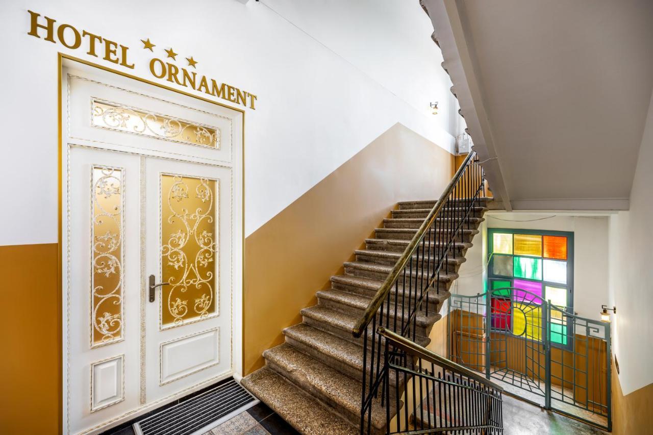Ornament Hotel Tiflis Exterior foto